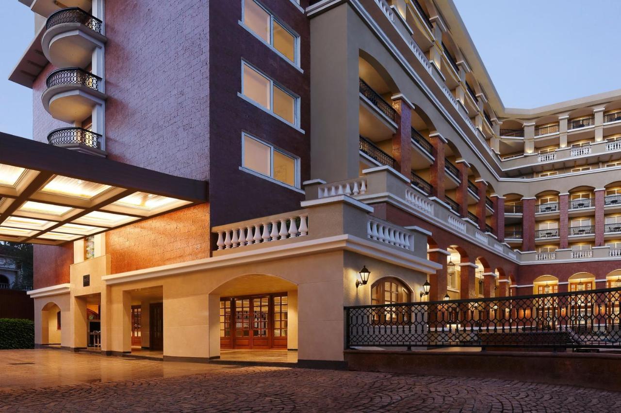 Отель Fairfield By Marriott Goa Калангут Экстерьер фото